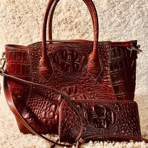Pijushi Embossed Croc Bag and Wallet